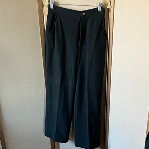 St. John Sport classic black slacks 10